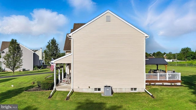 126 Fairbrook Dr, Gilbertsville, PA 19525 - view of property exterior featuring a yard
