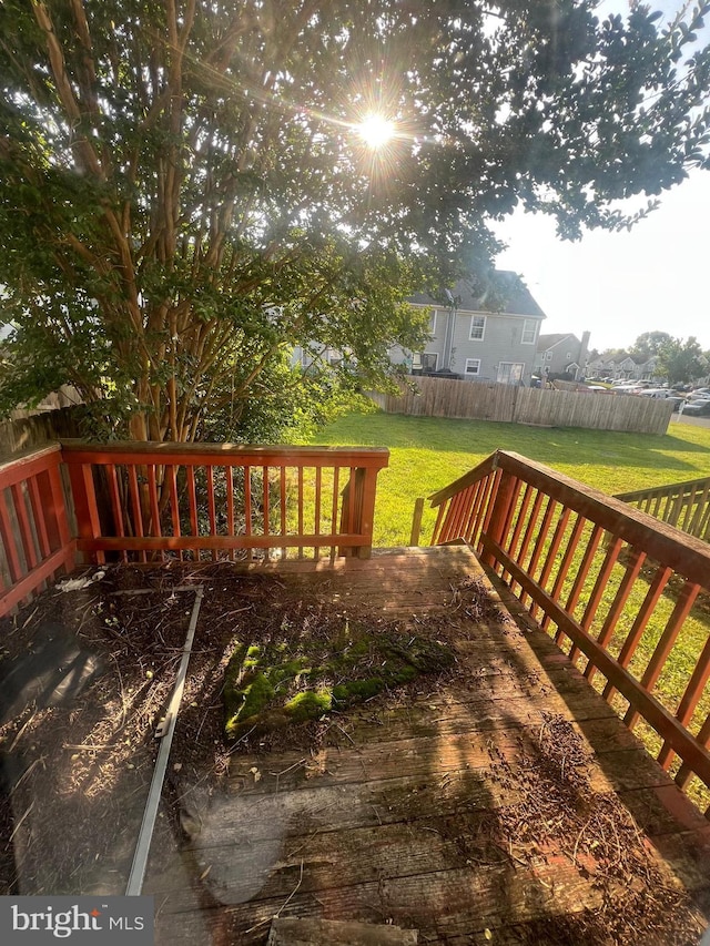 613 Buttonwoods Rd, Elkton, MD 21921 - deck with a fenced backyard