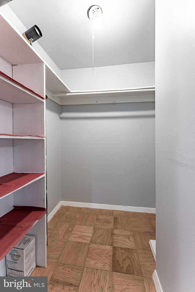2908 Kings Chapel Rd Unit 03/12, Falls Church, VA 22042 - view of walk in closet