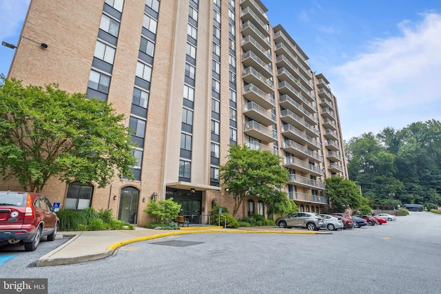 801 Yale Ave Unit 1016, Swarthmore, PA 19081 - view of apartment building / complex featuring uncovered parking