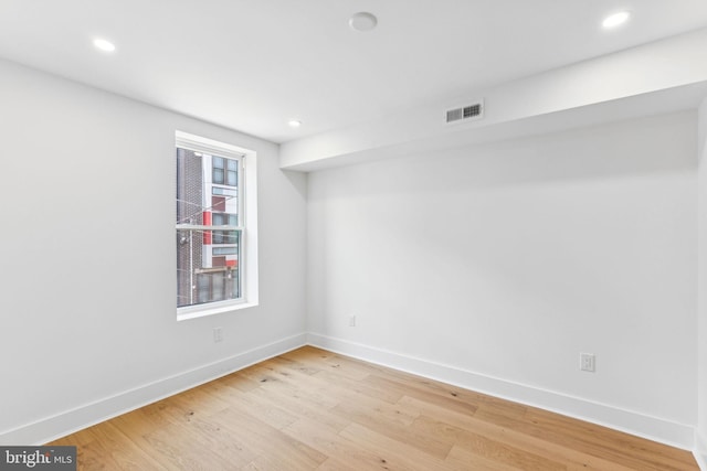 2165 E Gordon St, Philadelphia, PA 19125 - unfurnished room with light wood finished floors and recessed lighting