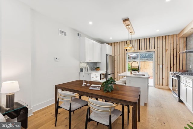 2165 E Gordon St, Philadelphia, PA 19125 - dining room featuring light wood-type flooring and recessed lighting