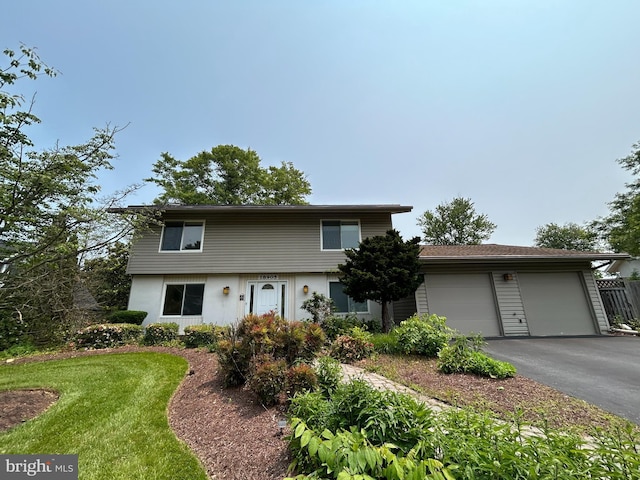 18905 Heritage Hills Dr, Brookeville, MD 20833 - colonial inspired home with driveway and an attached garage
