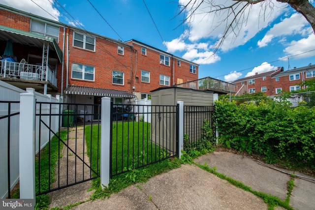 5563 Cedonia Ave, Baltimore, MD 21206 - gate featuring a fenced front yard