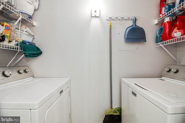 1515 Lincoln Way Unit 304B, Mclean, VA 22102 - laundry room featuring washing machine and clothes dryer