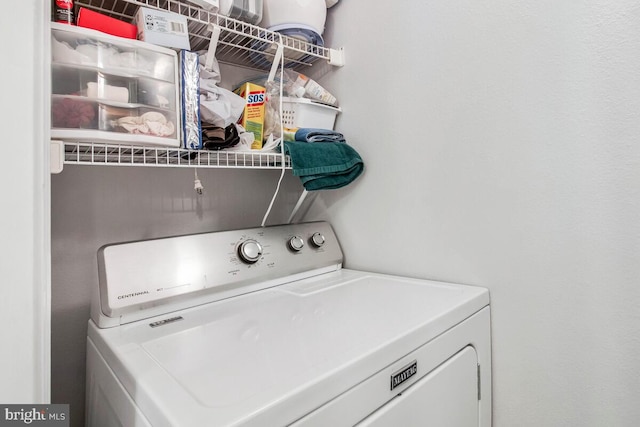 1515 Lincoln Way Unit 304B, Mclean, VA 22102 - laundry room with washer / clothes dryer