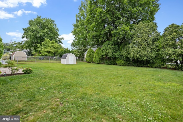 2028 S Olden Ave, Hamilton, NJ 08610 - view of yard with a storage shed
