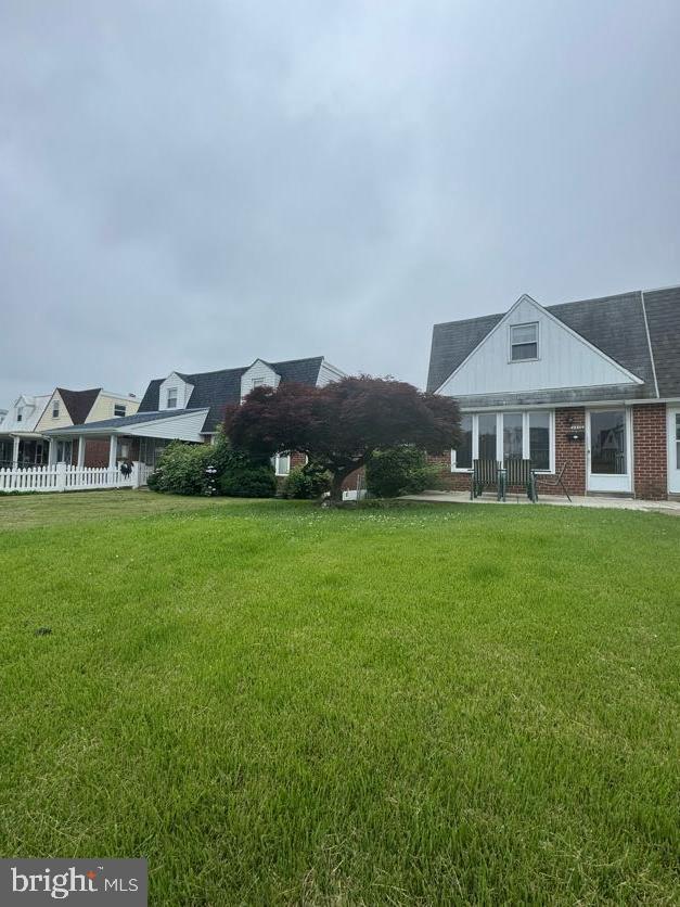 3430 Eden St, Philadelphia, PA 19114 - view of grassy yard