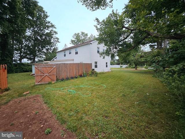 1 Helm Turn, Willingboro, NJ 08046 - view of yard featuring an outbuilding