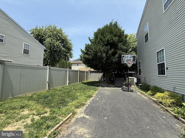 2737 Willits Rd, Philadelphia, PA 19114 - view of yard with a patio area