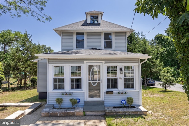 199 Erial, Pine Hill, NJ 08021 - american foursquare style home with roof with shingles and a front yard