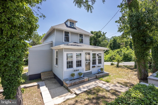 199 Erial, Pine Hill, NJ 08021 - traditional style home featuring roof with shingles and entry steps