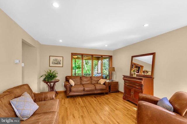 210 Providence Rd, Annapolis, MD 21409 - living area featuring light wood finished floors and recessed lighting