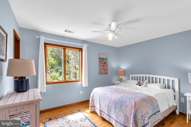 210 Providence Rd, Annapolis, MD 21409 - bedroom featuring wood finished floors and a ceiling fan