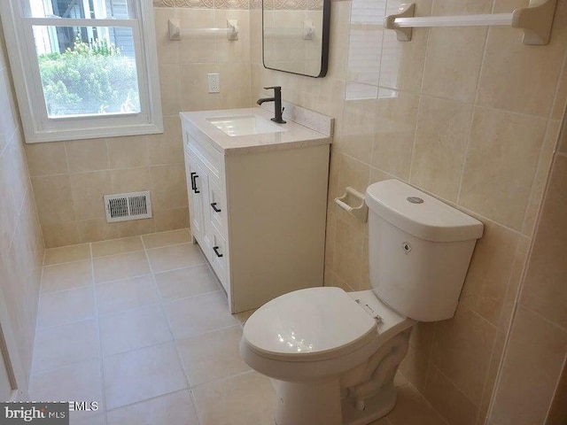 57 Turnberry Cir, Toms River, NJ 08753 - half bath featuring tile walls, vanity, and tile patterned flooring