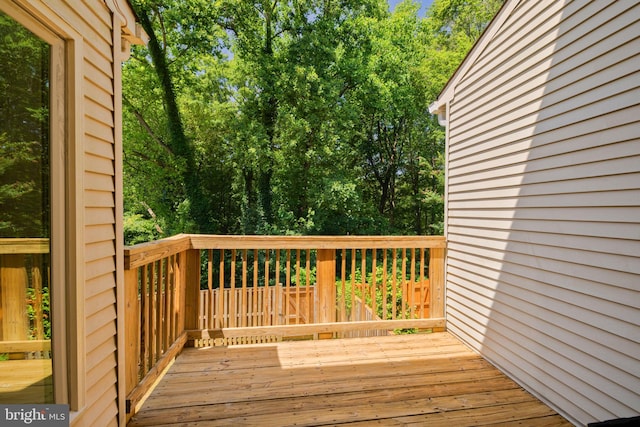 6110 Joust Ln, Alexandria, VA 22315 - view of deck