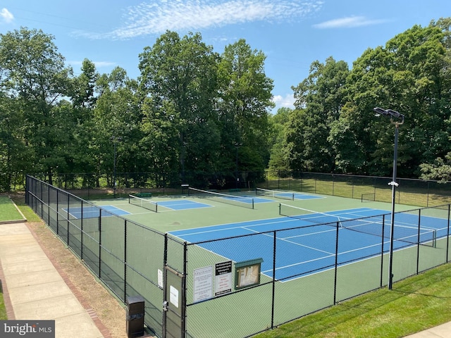 6110 Joust Ln, Alexandria, VA 22315 - view of tennis court