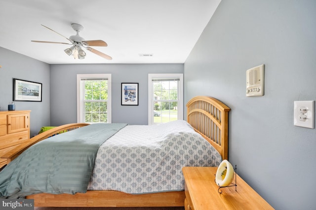 15 Tally Ho Dr, Fredericksburg, VA 22405 - bedroom with a ceiling fan