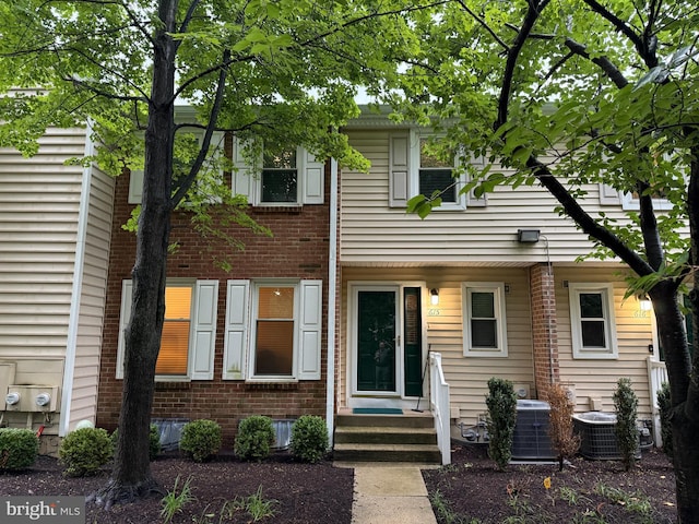 615 Society Hill Blvd, Cherry Hill, NJ 08003 - view of front facade with brick siding