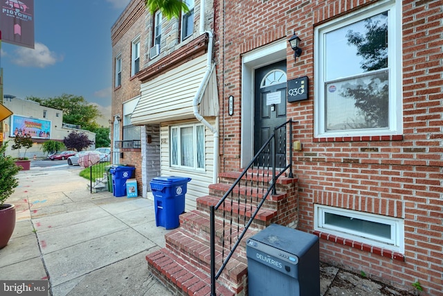 930 Washington Blvd, Baltimore, MD 21230 - property entrance featuring brick siding