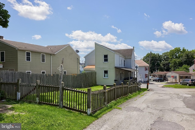 521 Concord Ln, Columbia, PA 17512 - view of side of home featuring a residential view