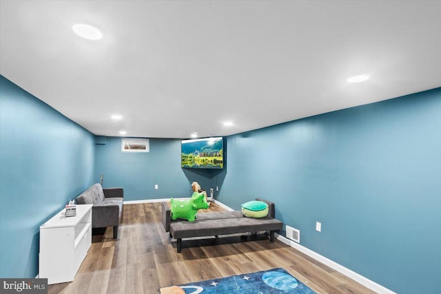 708 Maryland Ave, York, PA 17404 - recreation room featuring wood finished floors and recessed lighting