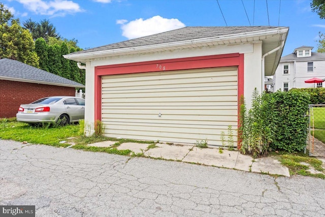 708 Maryland Ave, York, PA 17404 - view of detached garage