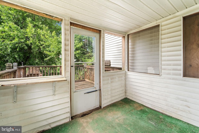 901 Fairview St, Camden, NJ 08104 - view of unfurnished sunroom
