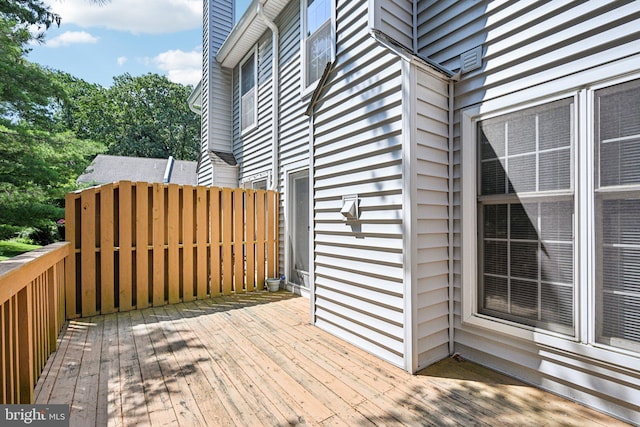 450 Hartford Sq Unit 7, West Chester, PA 19380 - view of wooden terrace