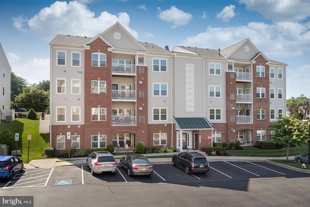 637 Wallingford Rd Unit 202, Bel Air, MD 21014 - view of building exterior with uncovered parking