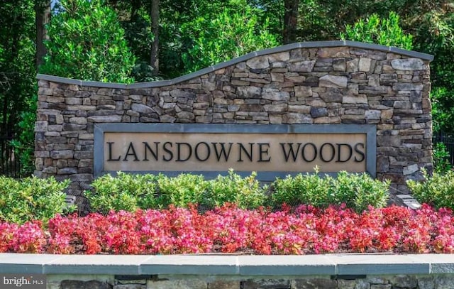 19385 Cypress Ridge Ter Unit 503, Leesburg, VA 20176 - view of community / neighborhood sign