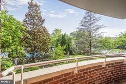 5802 Nicholson Ln Unit 2-L05, Rockville, MD 20852 - view of balcony