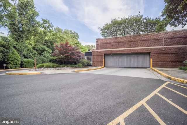 5802 Nicholson Ln Unit 2-L05, Rockville, MD 20852 - view of garage