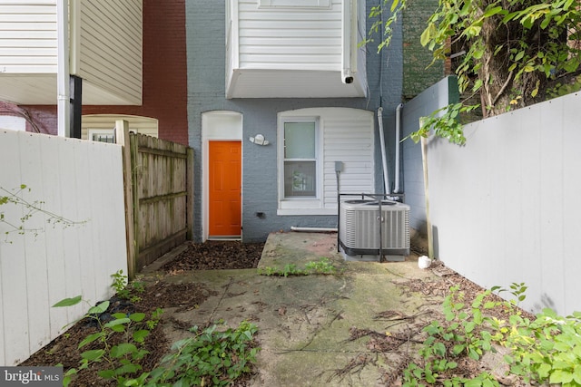 1804 E Lafayette Ave, Baltimore, MD 21213 - view of exterior entry featuring brick siding