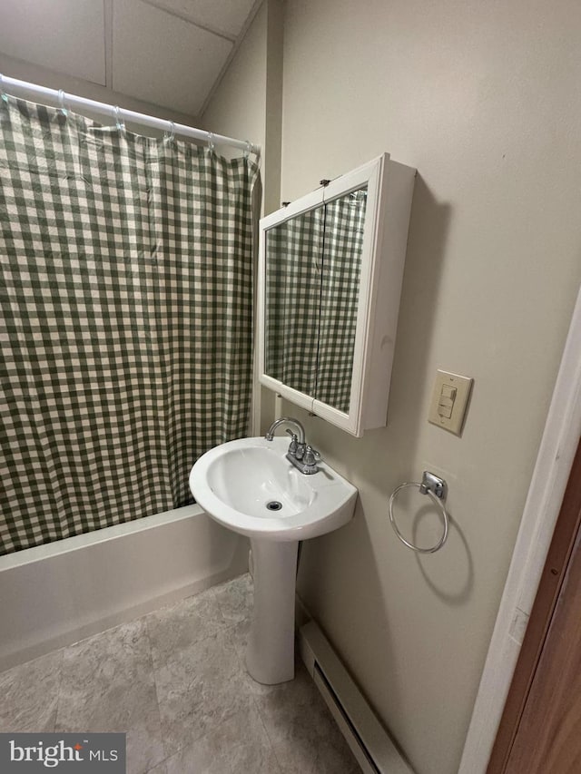 505 W 5th St, Lewistown, PA 17044 - full bathroom featuring shower / tub combo with curtain