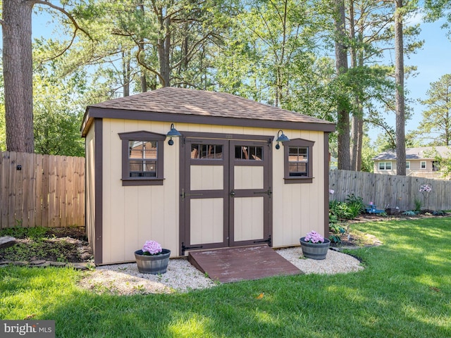 117 Amherst Ct, Stephens City, VA 22655 - view of shed with a fenced backyard