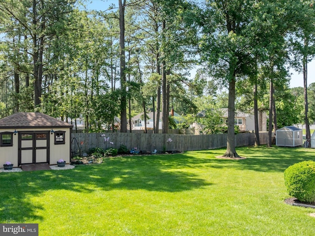 117 Amherst Ct, Stephens City, VA 22655 - fenced backyard featuring a storage shed