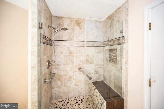 5599 Small Oak Ct, Woodbridge, VA 22192 - full bathroom featuring a stall shower
