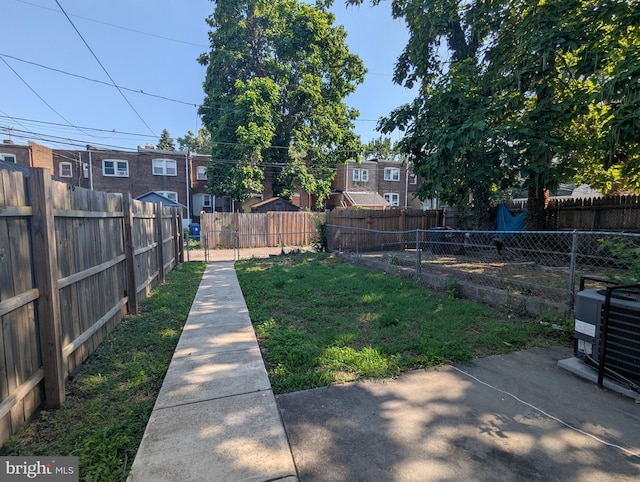 1625 Spruce, Baltimore City, MD 21226 - fenced yard featuring a residential view