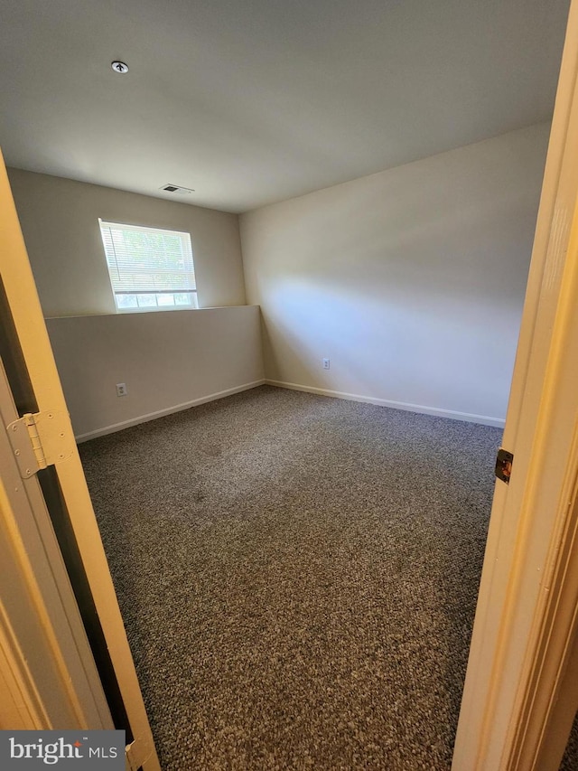 938 Newington Ct, Capitol Heights, MD 20743 - empty room featuring carpet