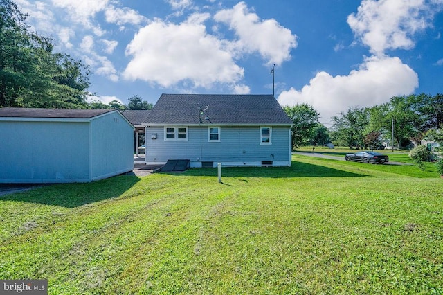 416 Colebrookdale Rd, Boyertown, PA 19512 - rear view of property with a lawn