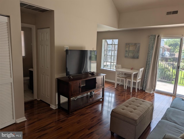 922 W Montgomery Ave Unit B-4, Ardmore, PA 19003