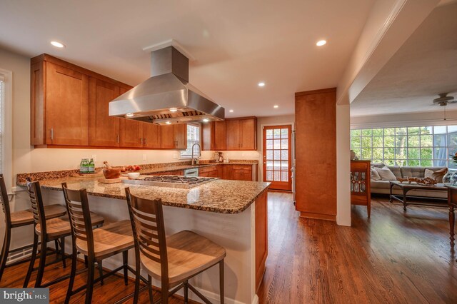 5 W Lake Ave, Baltimore, MD 21210
