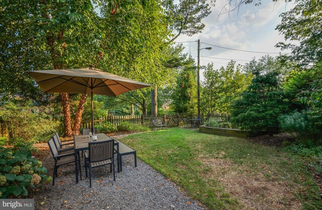 5 W Lake Ave, Baltimore, MD 21210