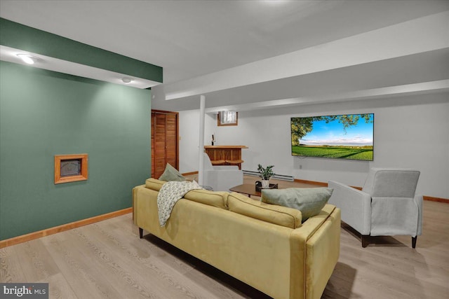 208 Queens Gate Rd, Lititz, PA 17543 - living area featuring light wood finished floors and bar