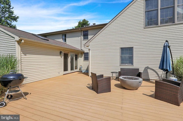 208 Queens Gate Rd, Lititz, PA 17543 - wooden terrace featuring an outdoor fire pit
