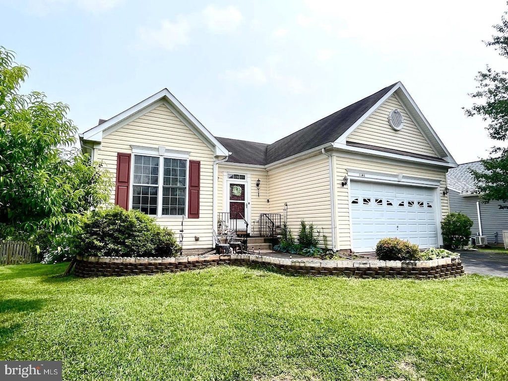 1141 Virginia Ave, Culpeper, VA 22701 - view of front of property with a front yard, a garage, and driveway