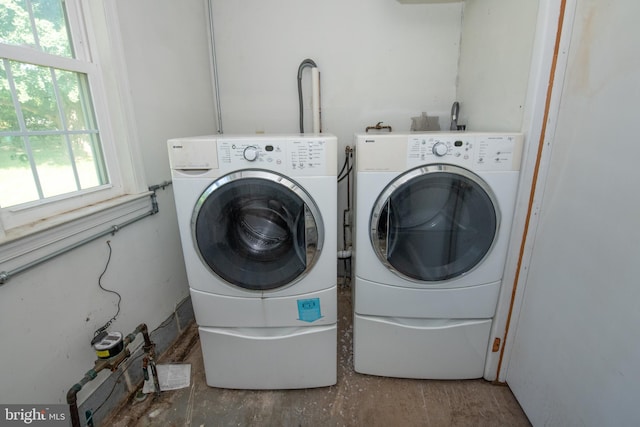2 Broadale Rd, Doylestown, PA 18901 - laundry area with washing machine and clothes dryer and healthy amount of natural light