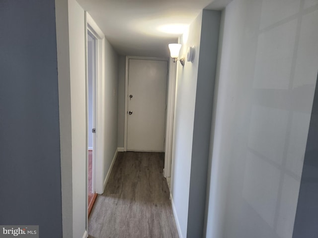14273 Princedale Dr, Woodbridge, VA 22193 - hall with wood finished floors and baseboards