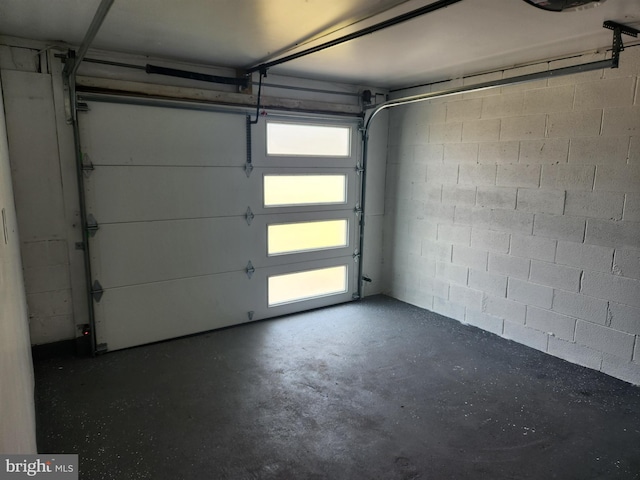 14273 Princedale Dr, Woodbridge, VA 22193 - garage with concrete block wall